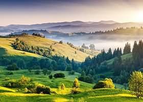 精彩对攻场面上演，观众掌声不断